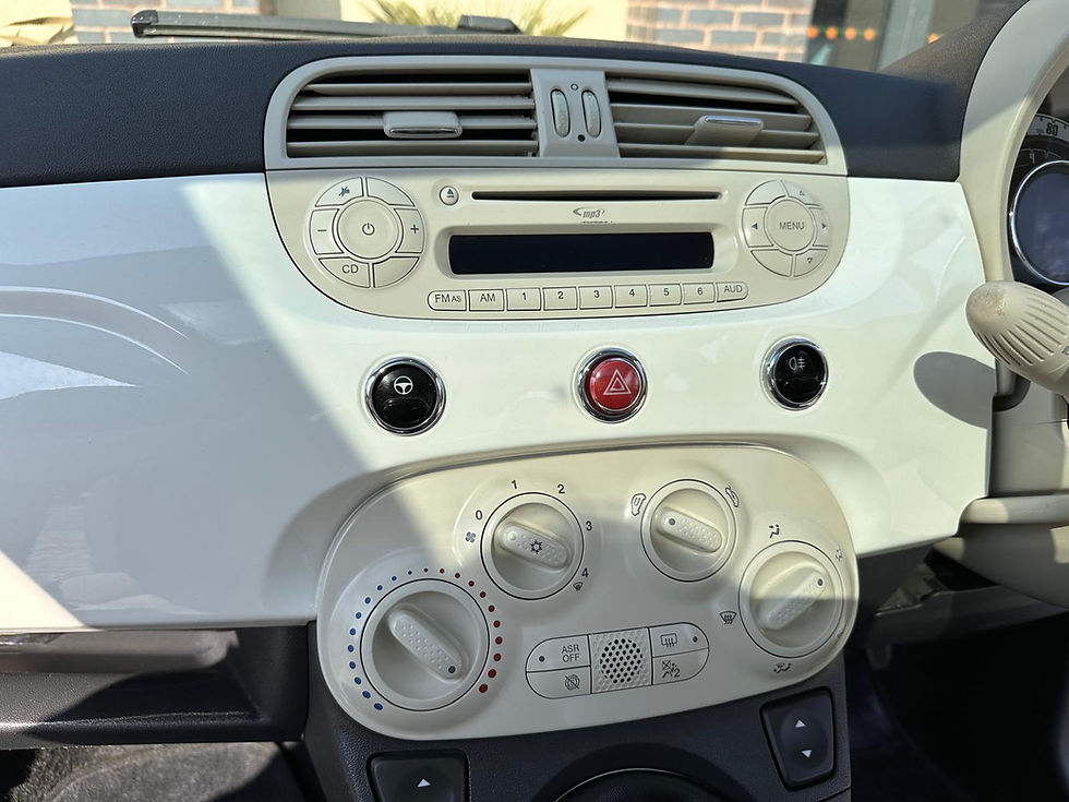 Thumbnail: 2015 Fiat 500 Lounge Just over 52000 miles. *** 1 Owner ***