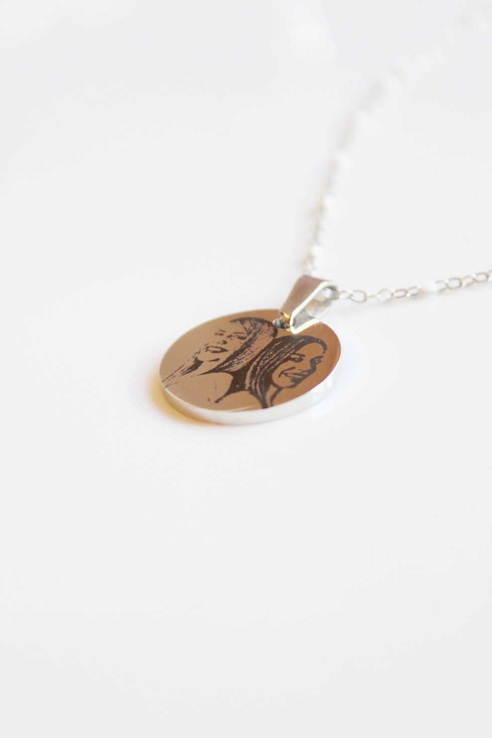 Miniatura: Engraved Photo Necklace