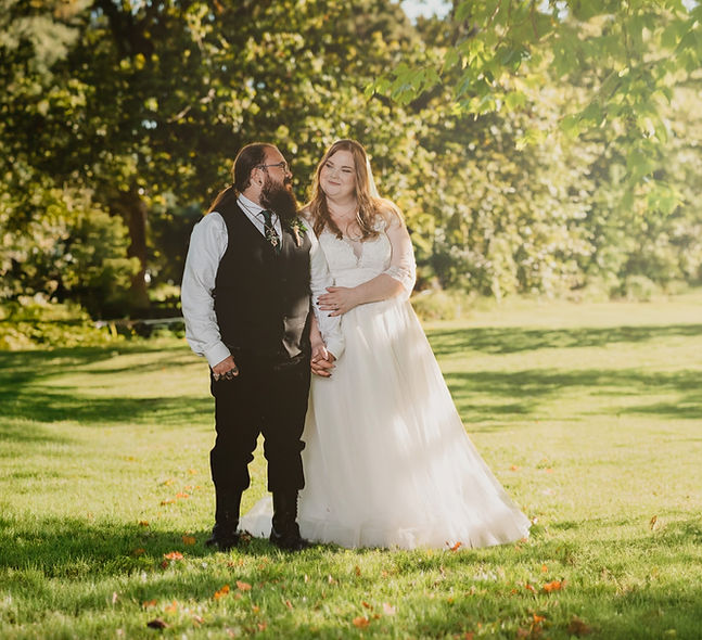Courtney and George - Poses - Social Res-70.jpg