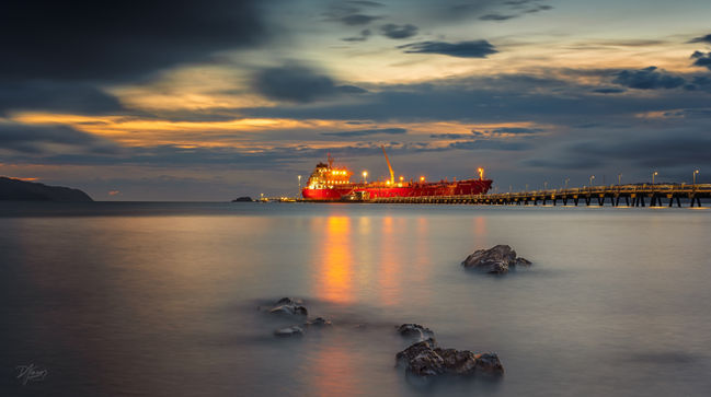 Point Howard tanker sunset. Landscape & Astro Photographer. Wellington. New Zealand.