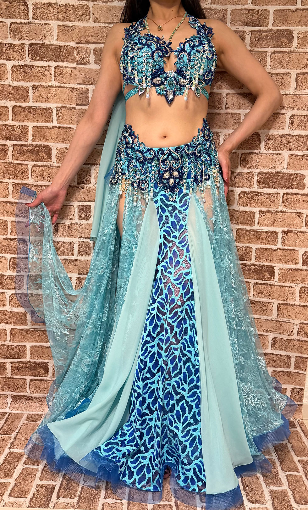 サムネイル： Irina Costume