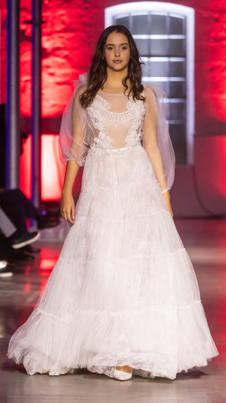 IMC MODEL: Beatriz Vaz wearing Micaela Oliveira on the runway