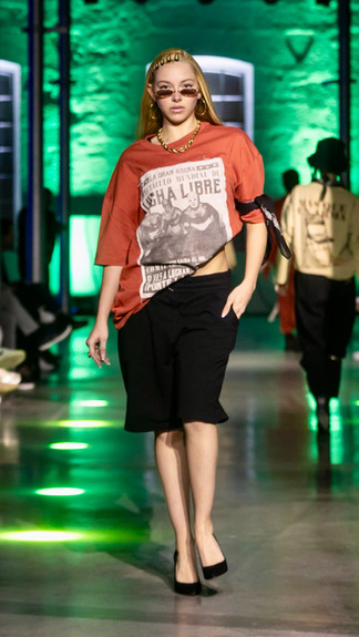IMC MODEL: Yasmin Cavalcanti wearing Punch-OH on the runway
