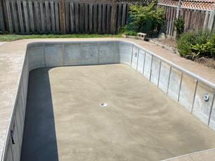 Top Trends in Custom Pool Designs for Mississauga Homes in 2025