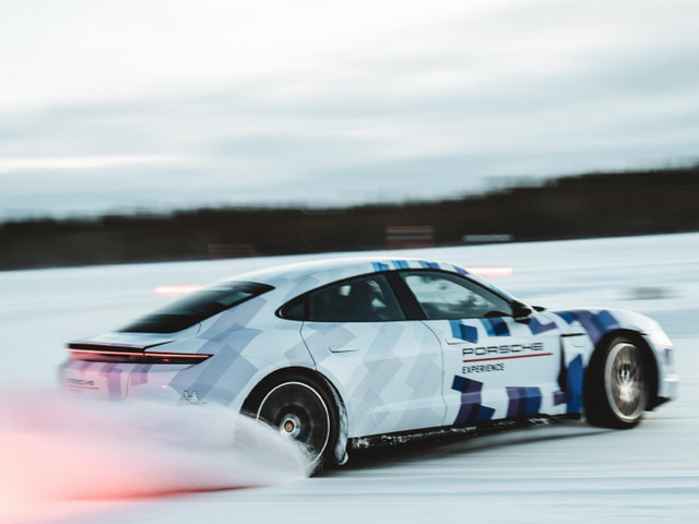 Ice, Speed And Records: Porsche Taycan GTS Drifts Into History