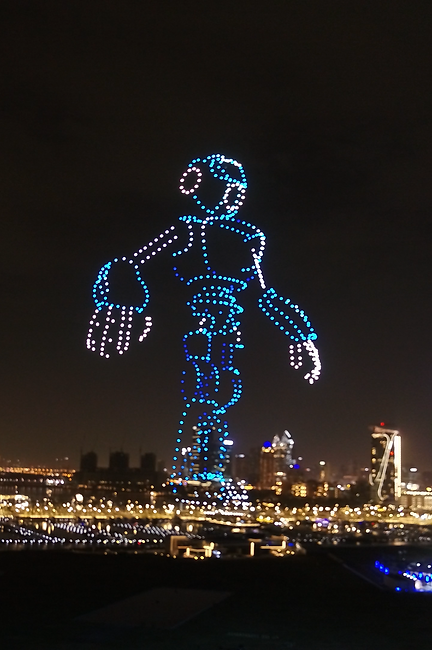 Robot made out of 700 drones over Dubai Harbour, a drone show by SKD Drone