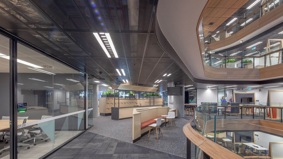 Cwlth Bank Darling Harbour interior-1831