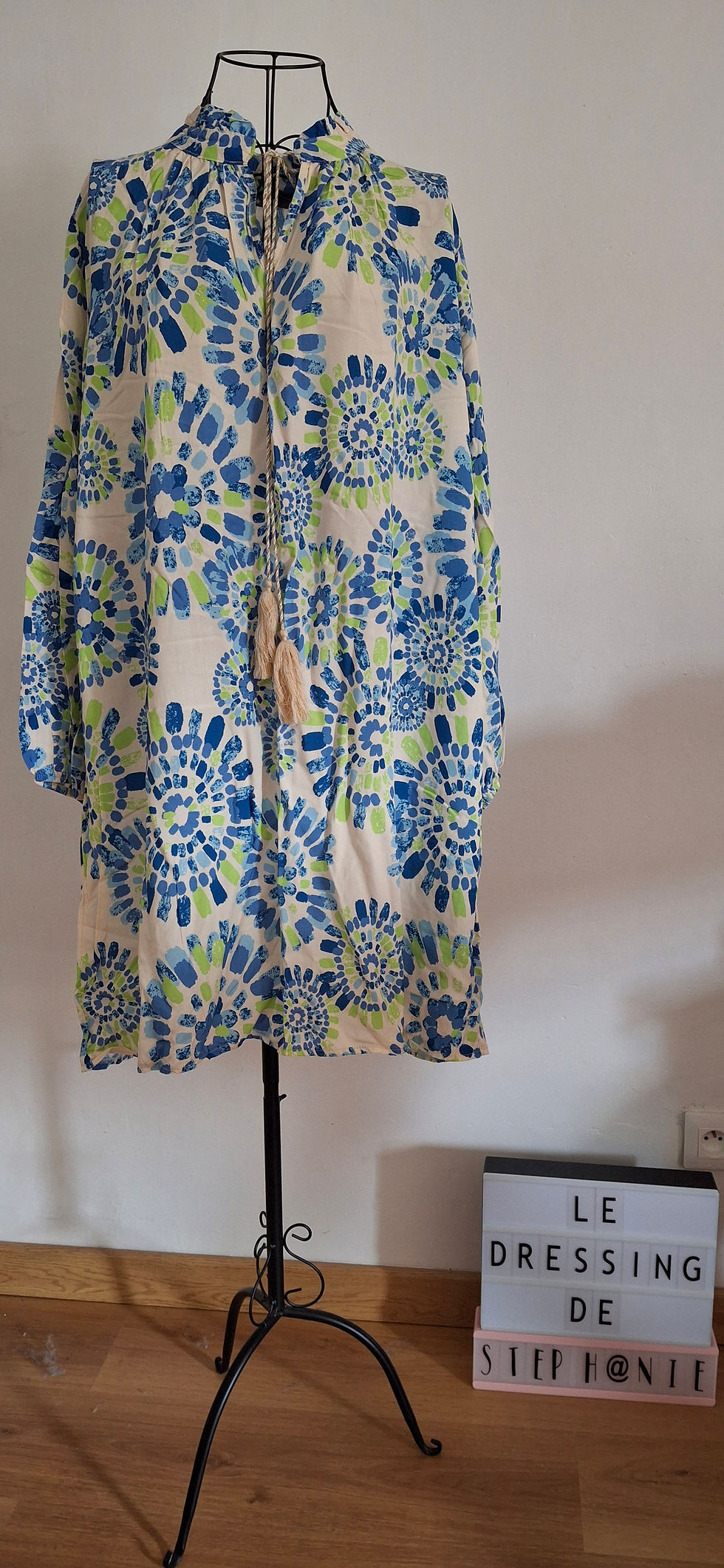 Thumbnail: Green/fuchsia printed tunic dress