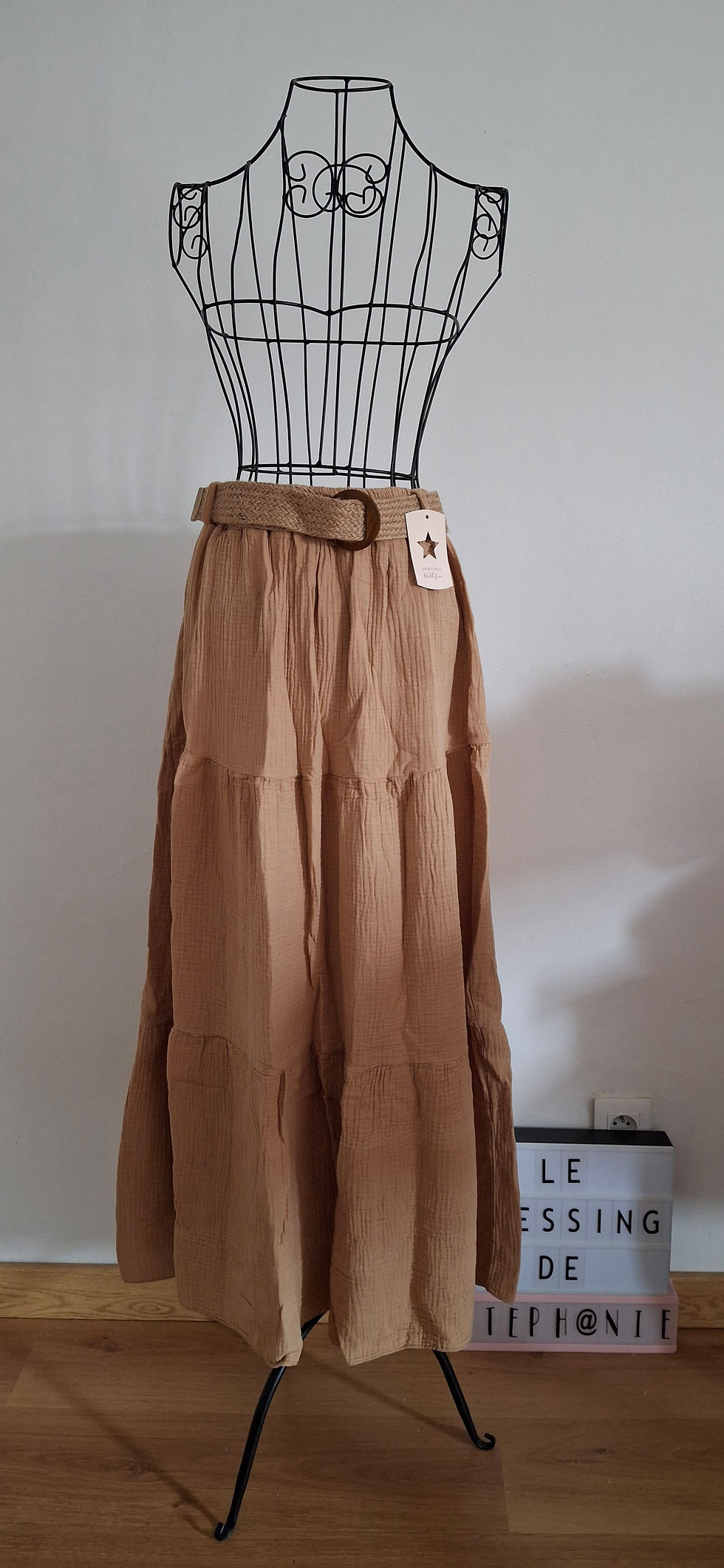 Thumbnail: Long beige skirt with belt
