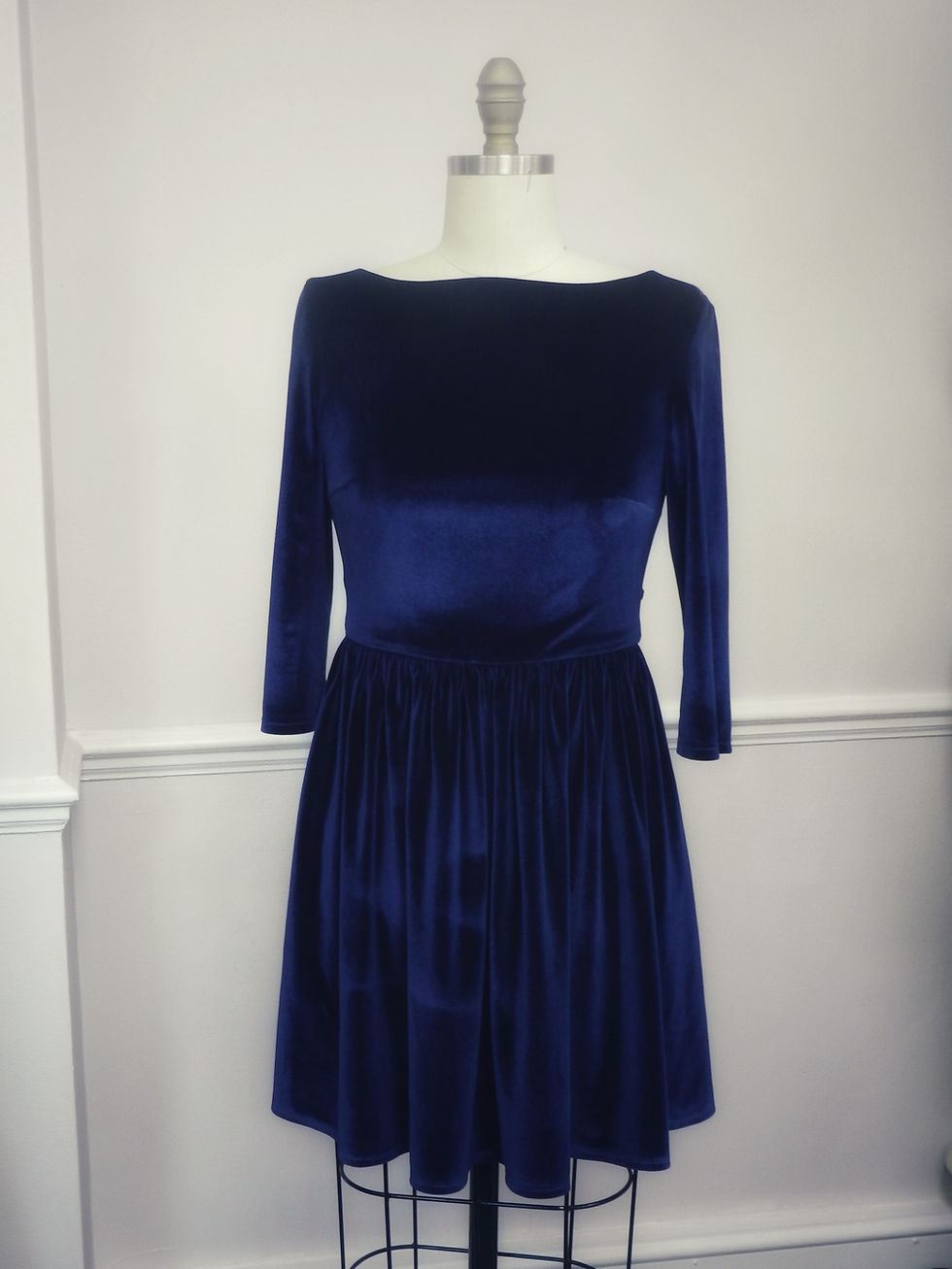 Lydia Midnight Blue Mini Velvet Dress