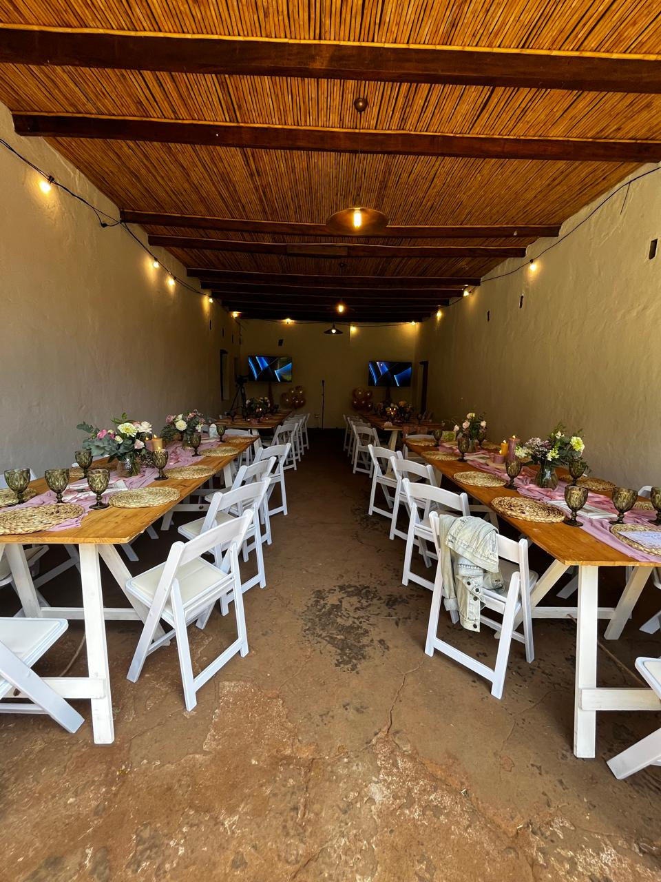 Celebration of life tables