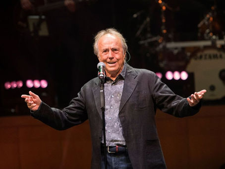 Joan Manuel Serrat anuncia su retiro de los escenarios