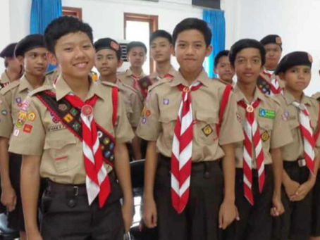 Once jóvenes murieron en jornada de senderismo en Indonesia