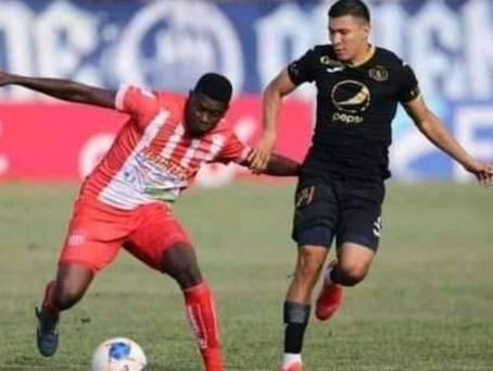 Vida mantiene el liderato del torneo de la liga nacional