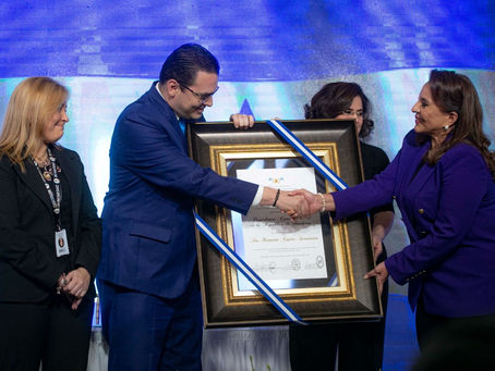 Xiomara Castro recibe credencial que le otorga título de Presidenta Constitucional de Honduras