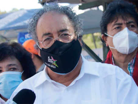 Nelson Avila ejerce el sufragio