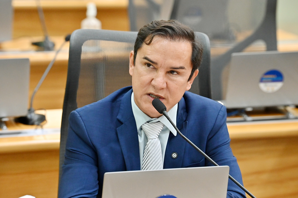 Deputado Neilton Diógenes defende melhorias em escola e nova legislação ambiental