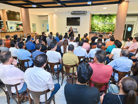 Ezequiel reúne lideranças em Natal para agradecer 73.217 votos e celebrar sétima eleição consecutiva