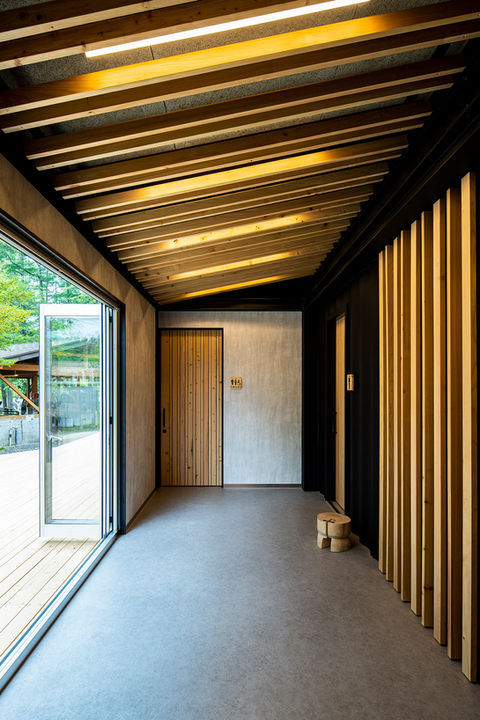 GNOMEキャンプ場
トイレ棟