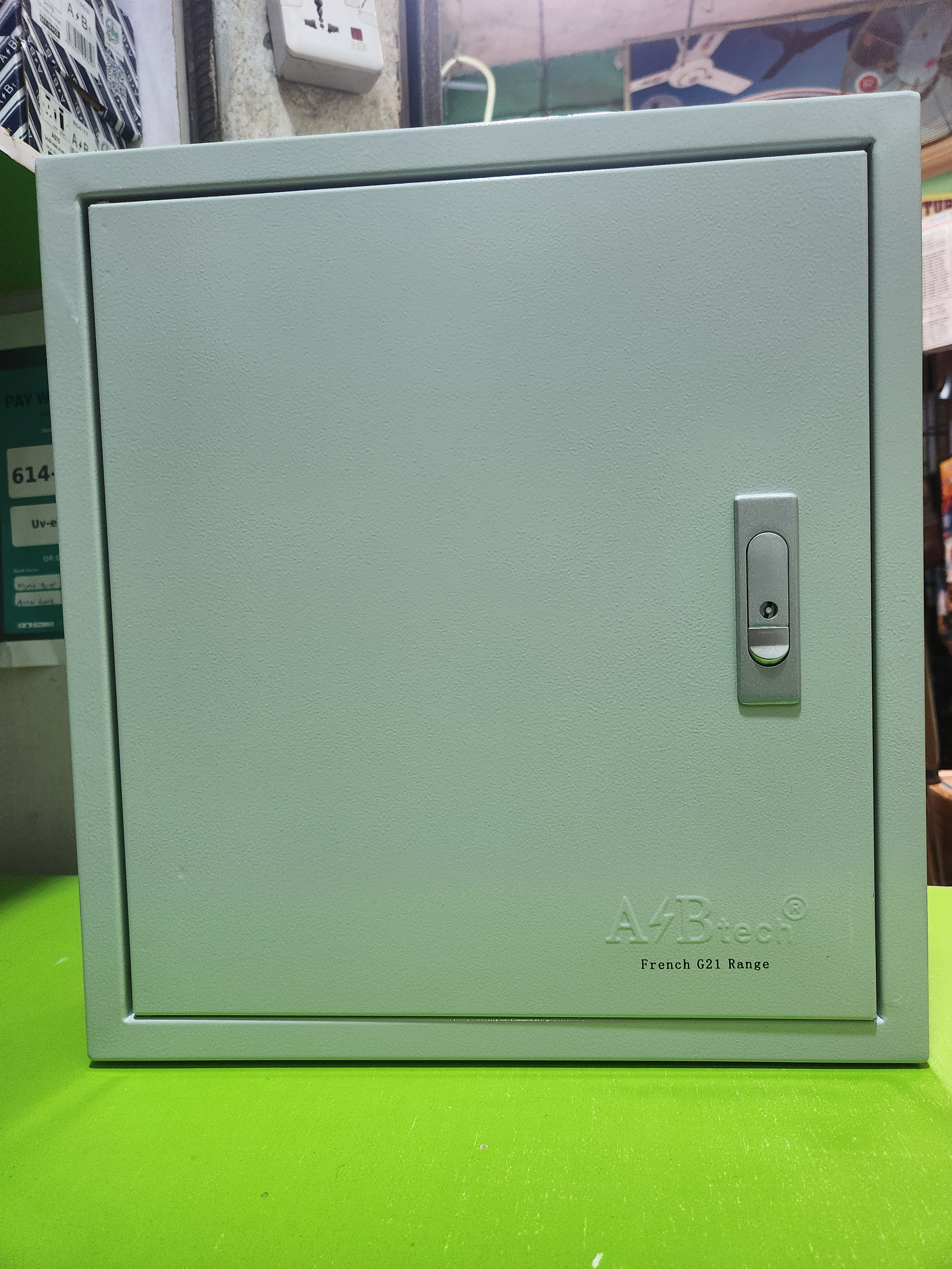 d4 tpn distribution board