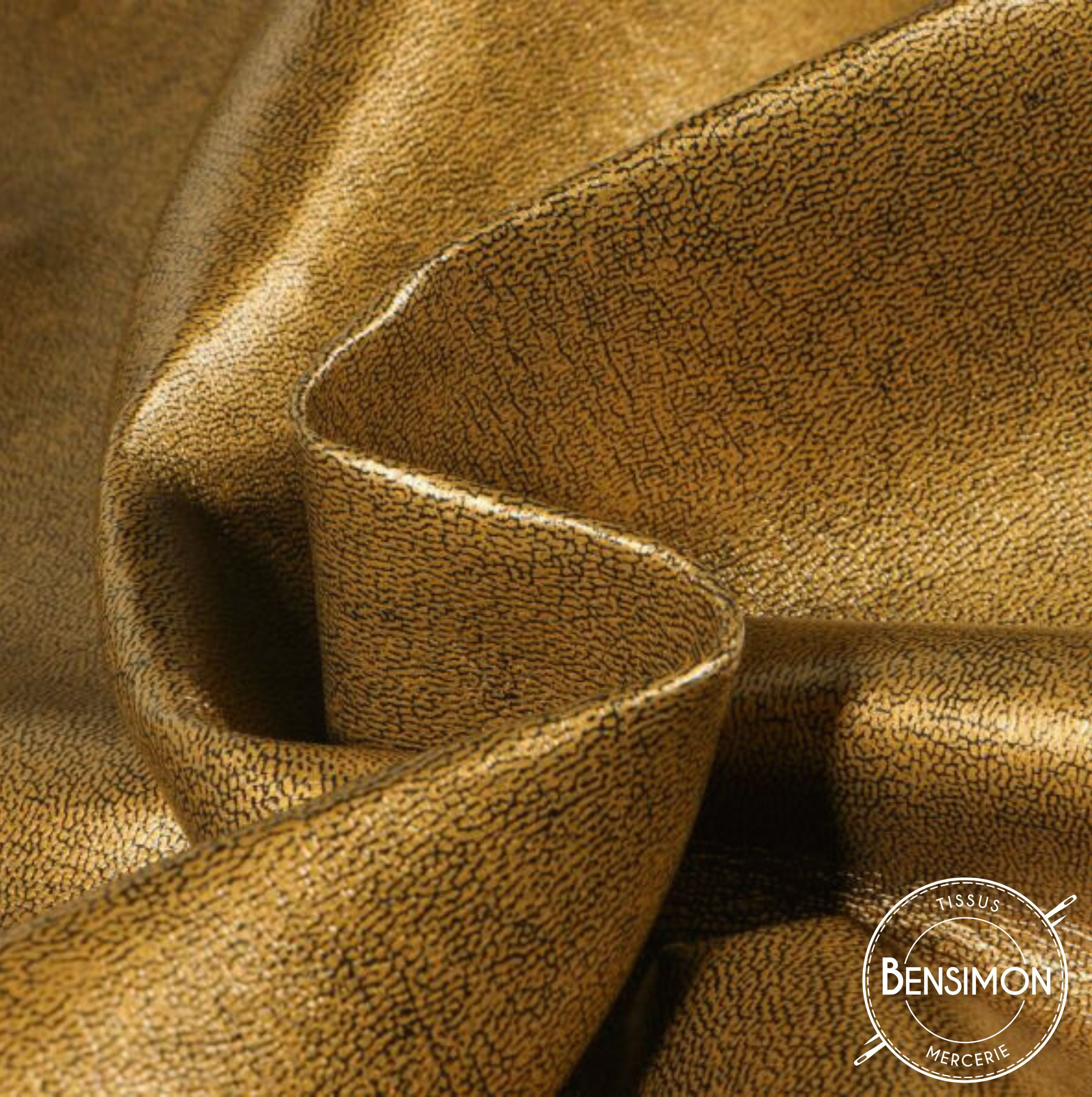 Tissu Simili Cuir Texturé - Or fond Noir X 1M