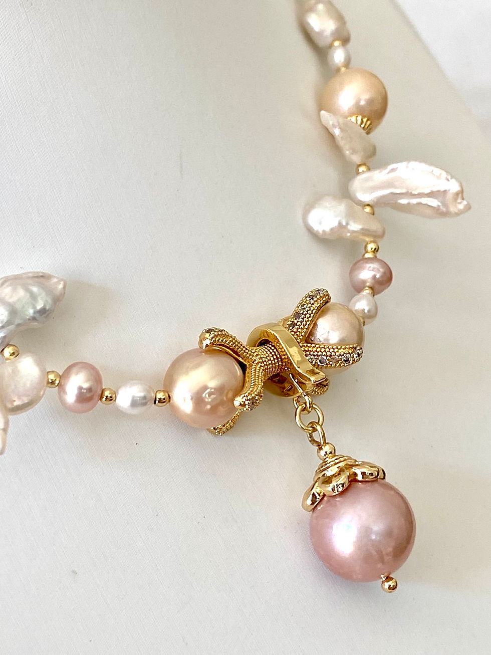 Thumbnail: Handmade Edison Pearl And Petal Pearl Detachable Pendant Necklace