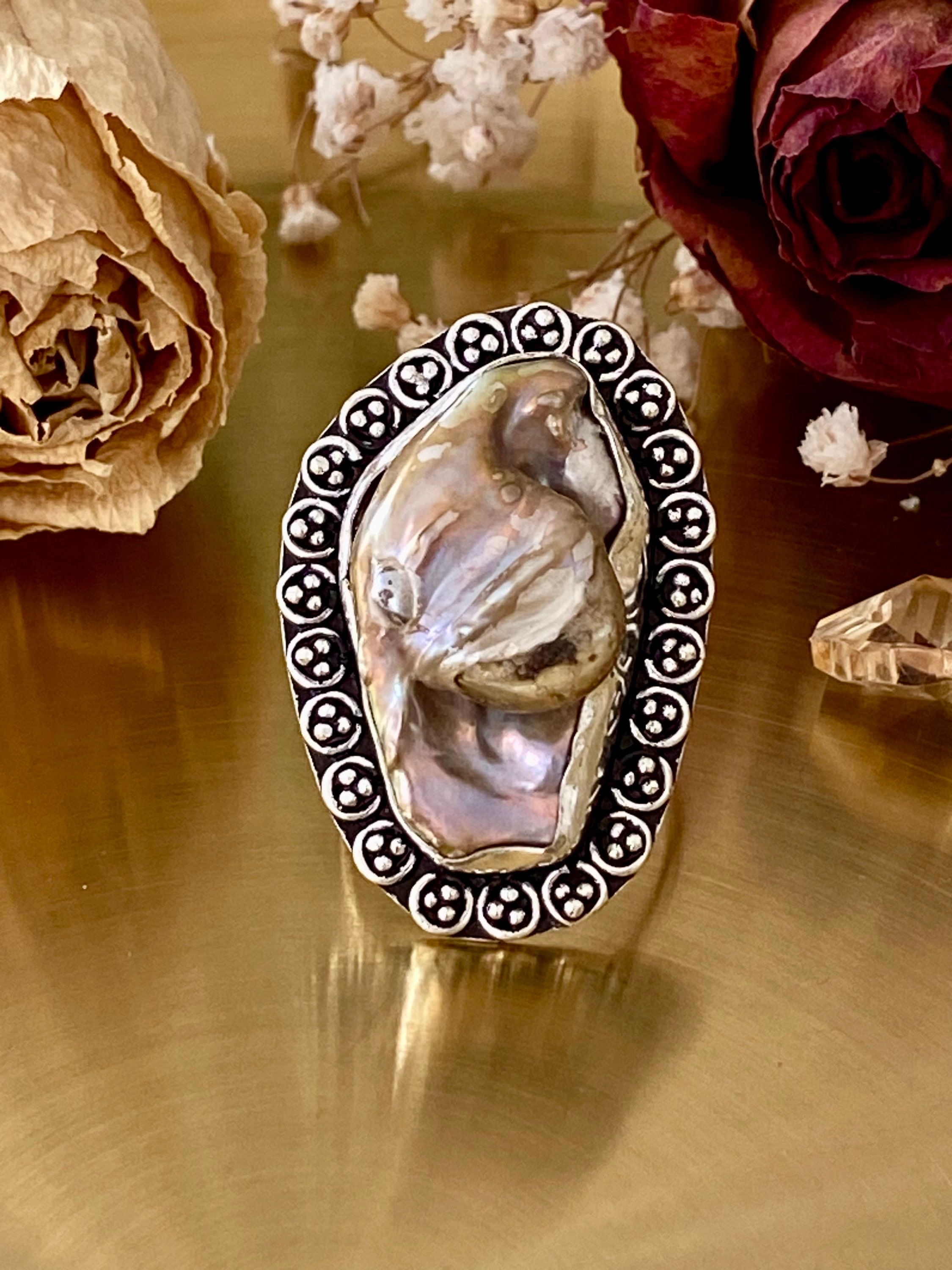 Beige Biwa Pearl Ring Size 9