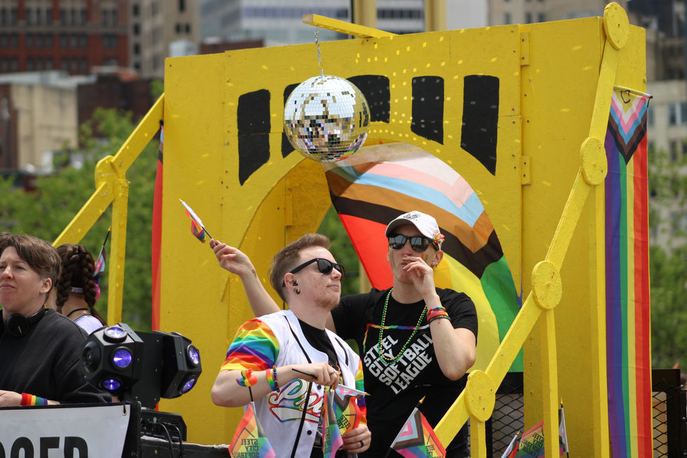 steel-city-softball-parade_54566504370_o