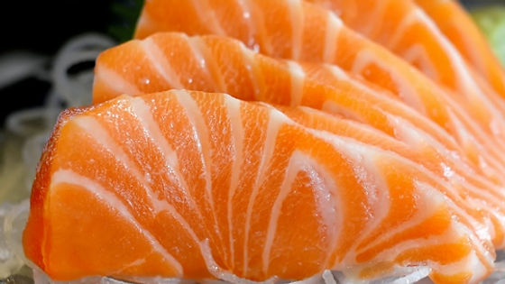 52.Sashimi salmón 5 cortes