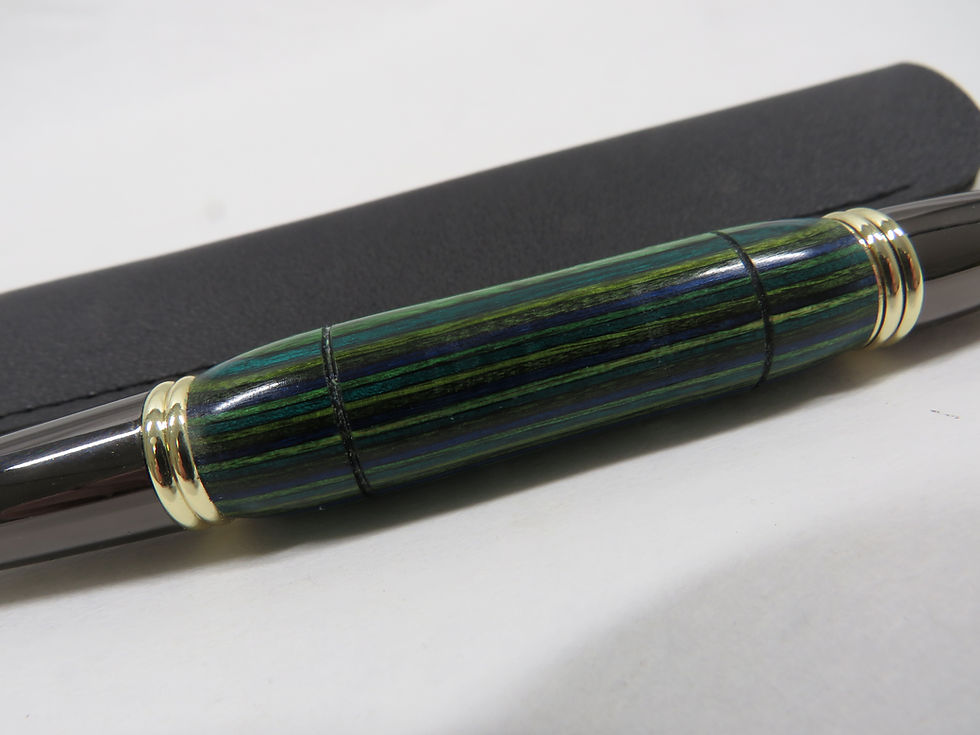 Thumbnail: Wood Pen Hand Turned Gatsby style w/ case Green