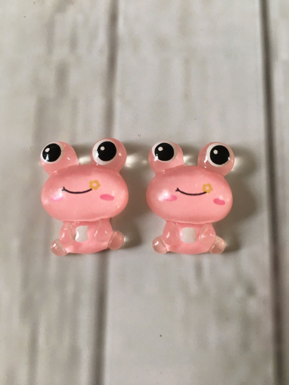 Thumbnail:  Frog stud earrings 