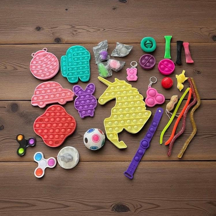 Random sensory fidget pack 