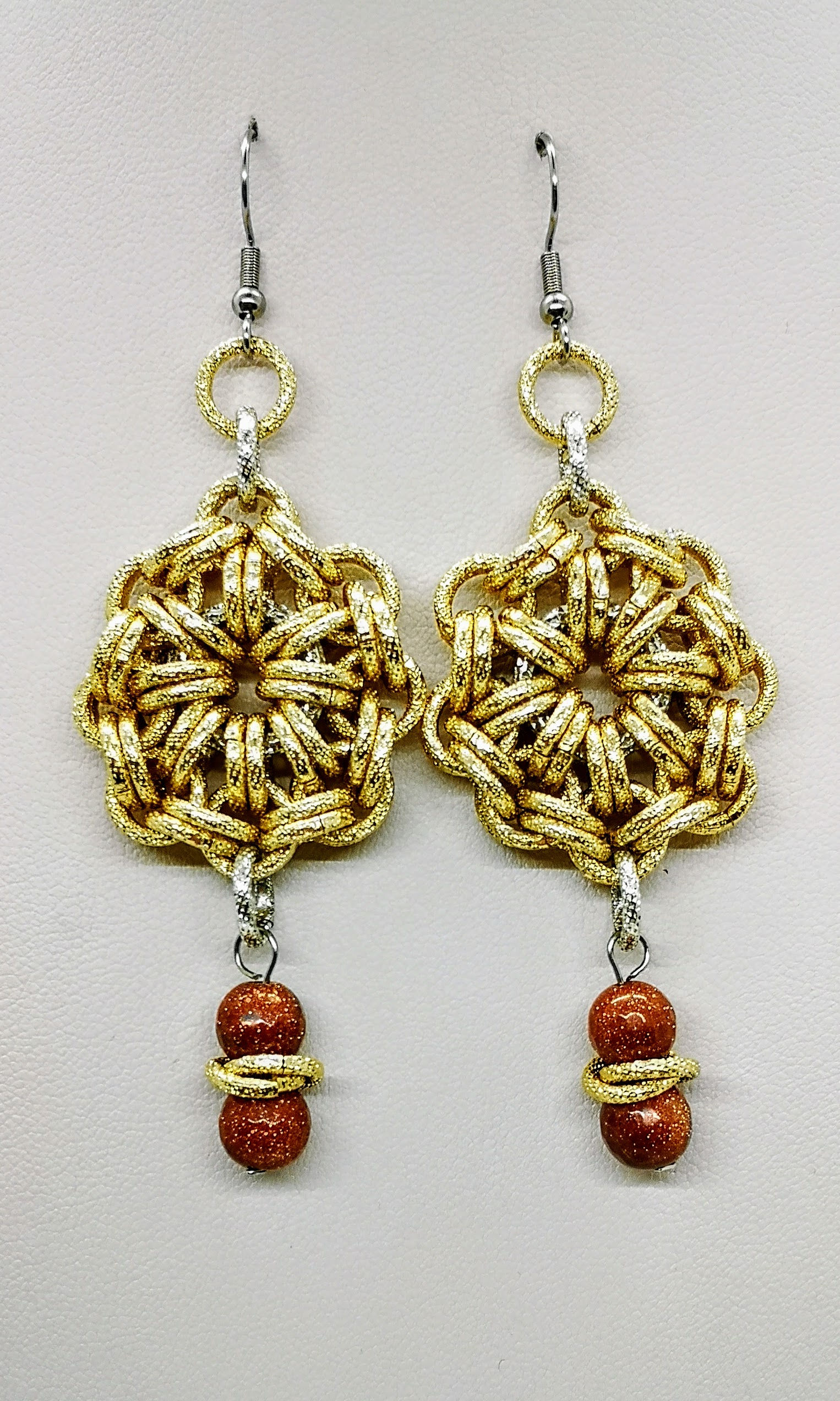 Orecchini oro con pietra del sole naturale