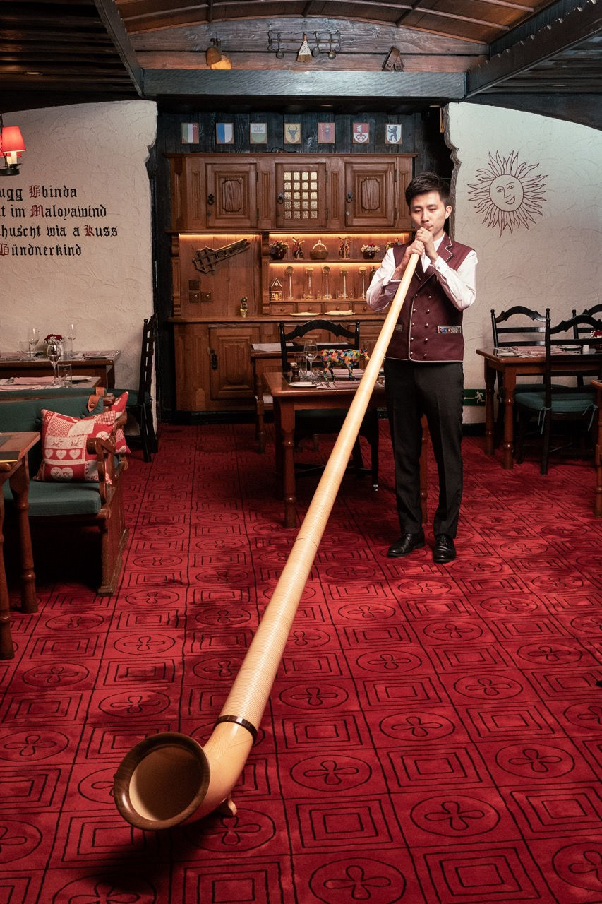 阿爾卑斯長號的古老號角聲（圖片由香港半島酒店瑞樵閣提供）