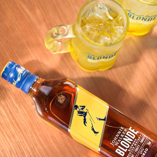Johnnie Walker 突破傳統框架 推出全新BLONDE波浪威士忌輕盈果香風味 專為新世代打造易飲體驗