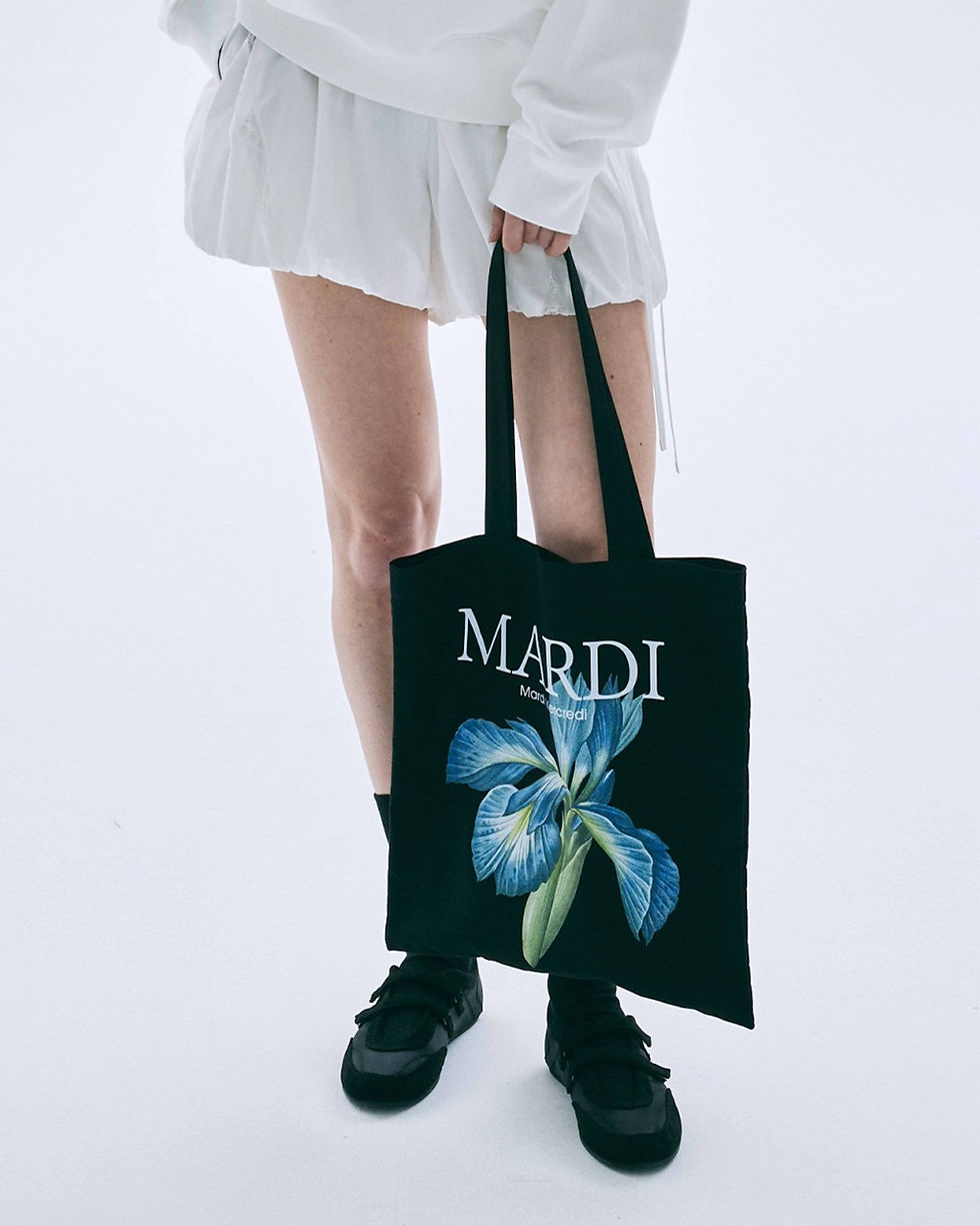 鳶尾花系列帆布袋（圖片由Mardi Mercredi提供）