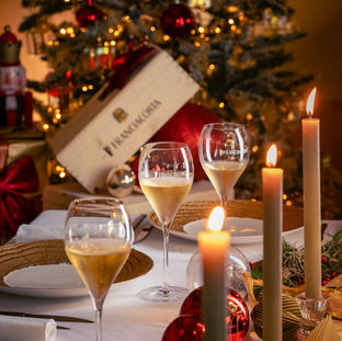 意法珍饈浪漫邂逅 Franciacorta氣泡酒與Marennes Oléron生蠔譜寫節慶味覺協奏