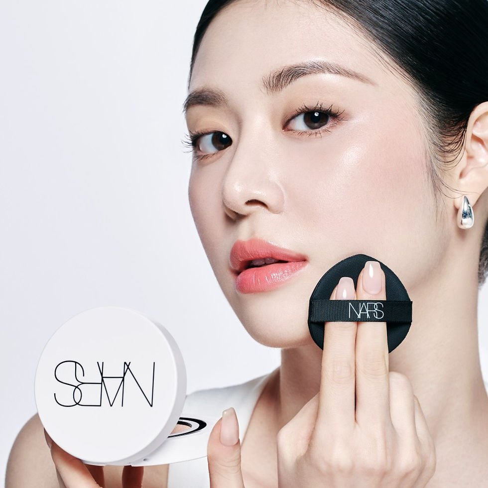 NARS推出全新LIGHT REFLECTING亮肌精華氣墊粉底(圖片由NARS提供)