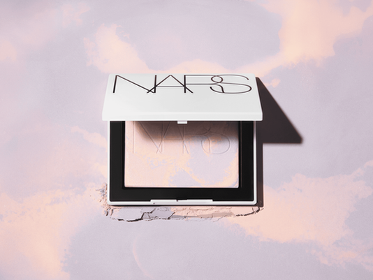 濾鏡級修色：NARS 原生光幻彩蜜粉限量登場
