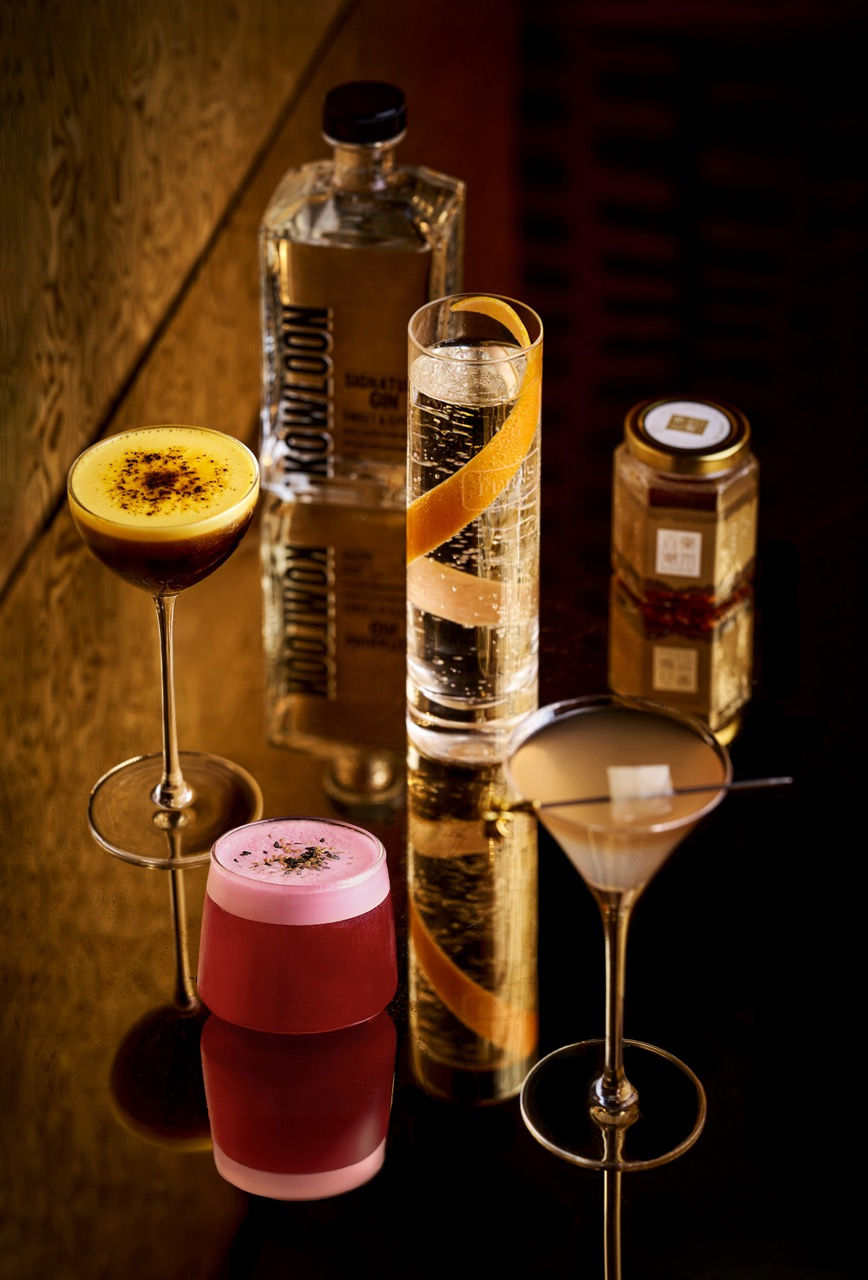 (左至右)百樂潮州與The Doctor’s Residence新 春雞尾酒:「Daan Tat To Me」 ,「Dr. Chiu Chow」, 「Canton Sun」,「長長久 久」。(圖片由The Doctor’s Residence by Dr. Fern提供)