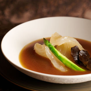 「明閣（灣仔）」與「潮上潮（朝陽）」聯手呈獻星級四手晚宴「粵韻潮風．限定聯手．星級饗宴」