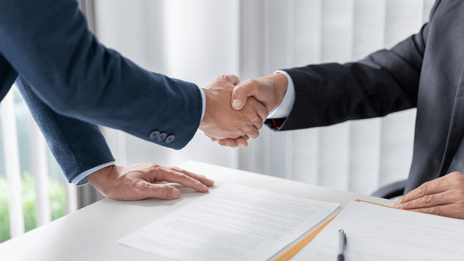 Solicitors and conveyancers – what’s the difference?