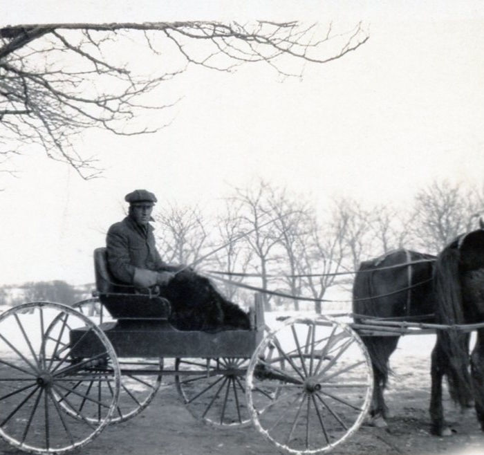 1910 Harry Andersen _edited.jpg