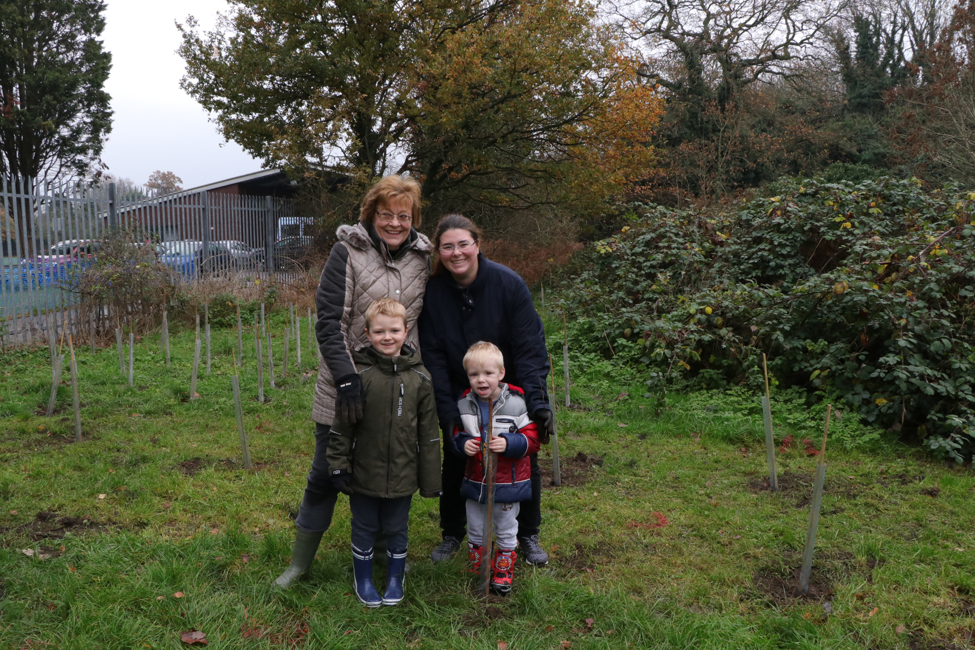 CDLY P Tree Planting, IMG_7165.jpg