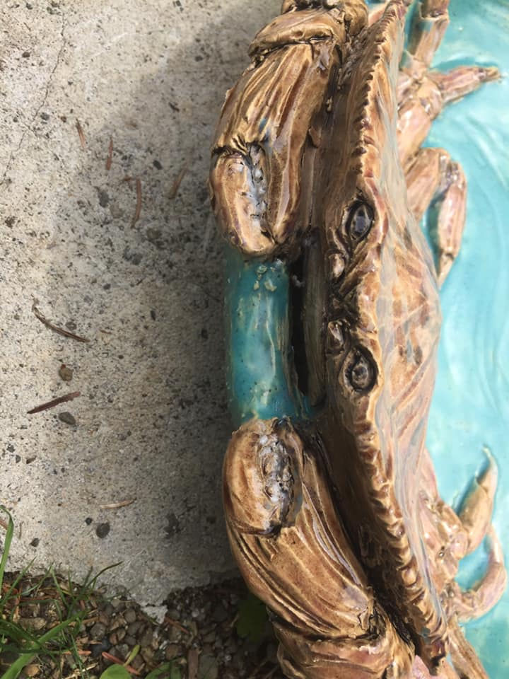 CRABBY Crab Collectors -serving bowl/platters