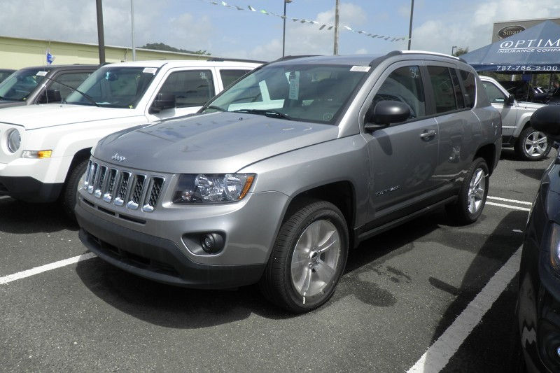 Jeep Compass Sport 1.jpg