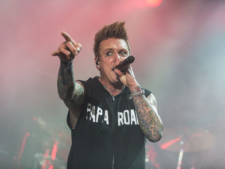 Jacoby Shaddix de Papa Roach revela su fe en Jesús durante concierto en Tampa: "Entregué mi vida al Señor"