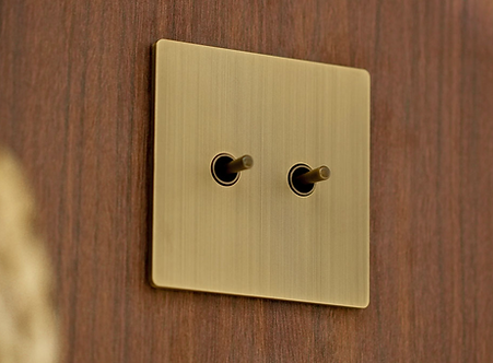 lutron-aviena-weighted-toggle-keypad-nj.webp