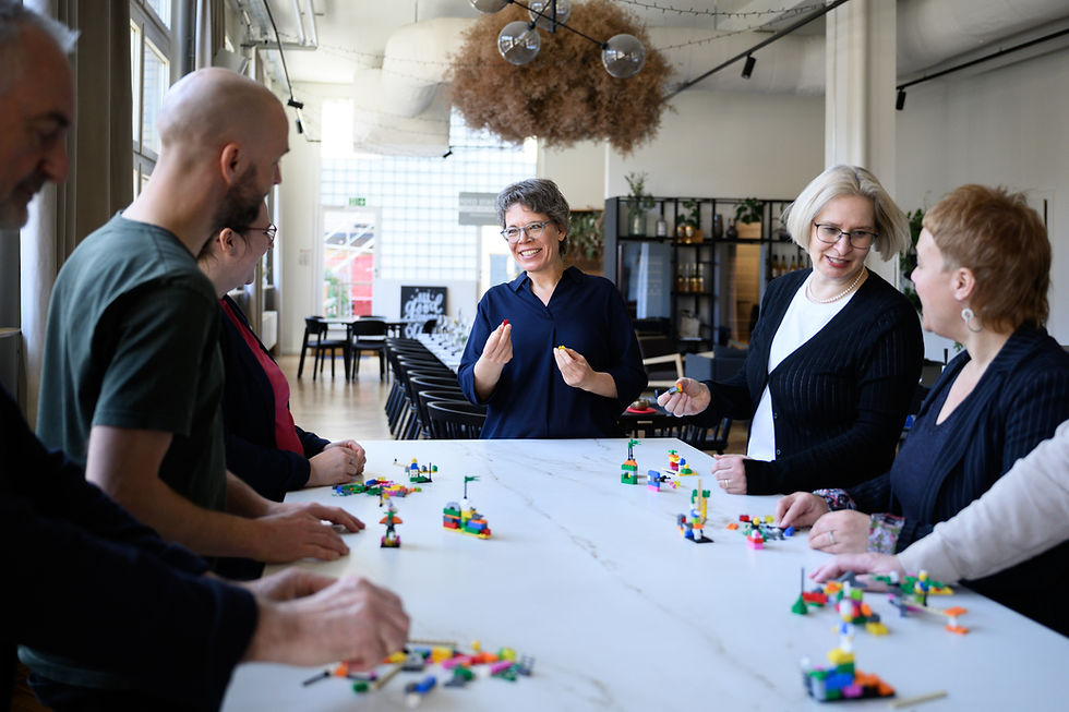 Heike Bauer-Brösamle Lego Serious Play.jpg