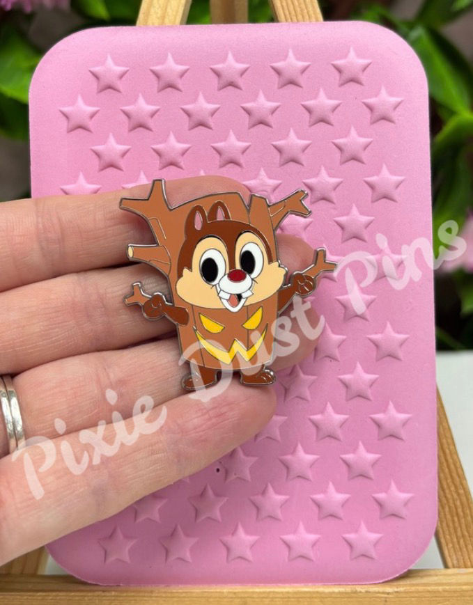 Thumbnail: Dale from Chip and Dale Halloween mystery Disney pin